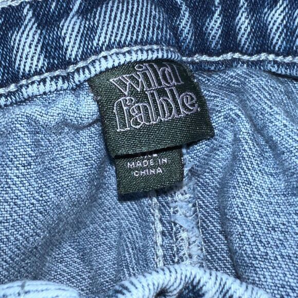 Plus Size Wild Fable High Rise Acid Wash Paper Bag Shorts Size XXL Waist 40” #19 - Picture 3 of 4